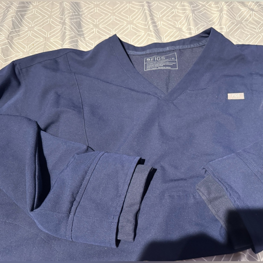 Figs oversized Longsleeve V-Neck Top